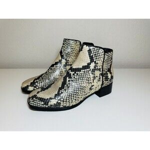 Aquatalia Fuoco Cream‎ Black Snake Print Leather Ankle Booties Women's 5.5